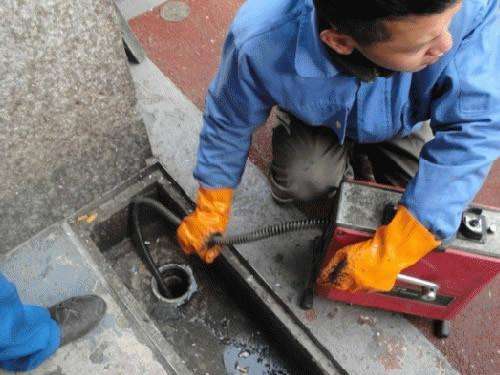 施秉疏通下水道