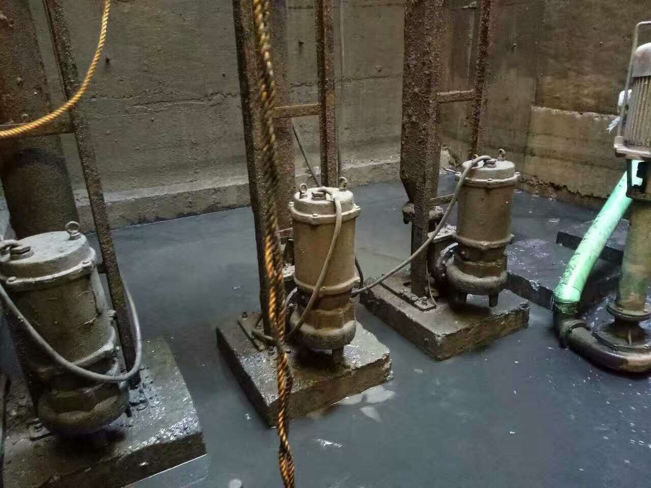 施秉污水池清理